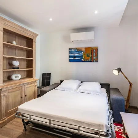 Apartment Cozystay 1802 One Bedroom In The Heart Of *