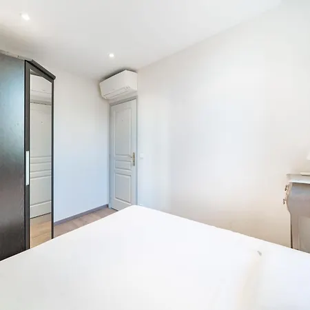 Cozystay 1802 One Bedroom In The Heart Of Apartment
