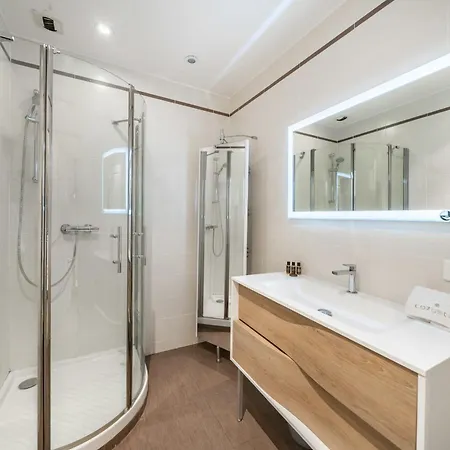 Cozystay 1802 One Bedroom In The Heart Of